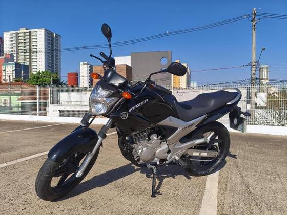 YAMAHA FAZER 250IE LIMITED EDITION YAMAHA FAZER 250IE LIMITED EDITION